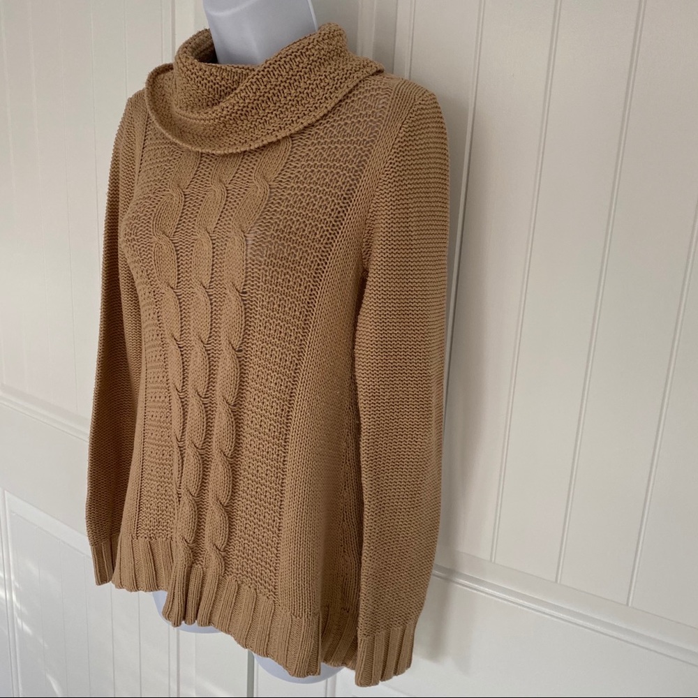 WHBM tan turtle neck sweater size XS - Picture 3 of 7
